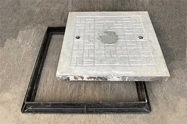 Steel fiber concrete manhole covers