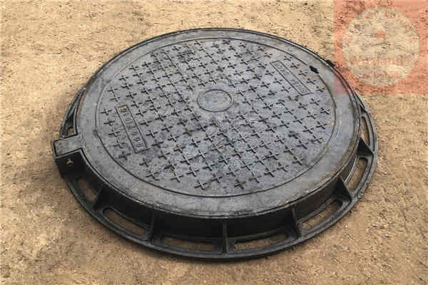 ductile and cast iron manhole covers Φ900x70